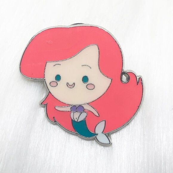 🔮 5/$25 Disney The Little Mermaid Ariel‎ Cutie Pin - Picture 1 of 3